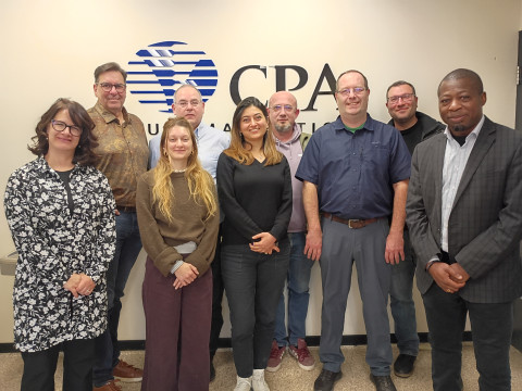 Des représentants du Centre TERRE du Cégep de Jonquière et de l'Université de Sherbrooke